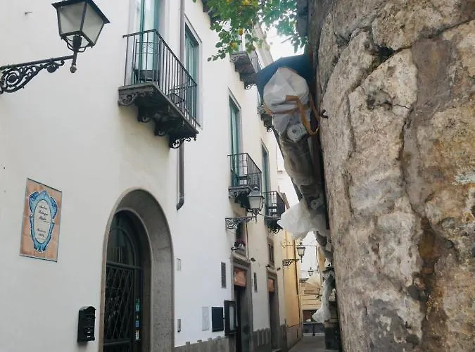 Antico Palazzo Scala Sorrente