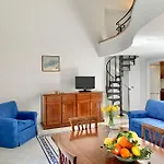 Apartment Antico Palazzo Scala