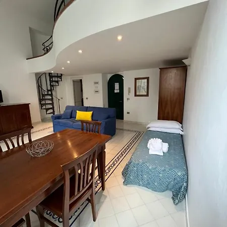 Apartman Antico Palazzo Scala *